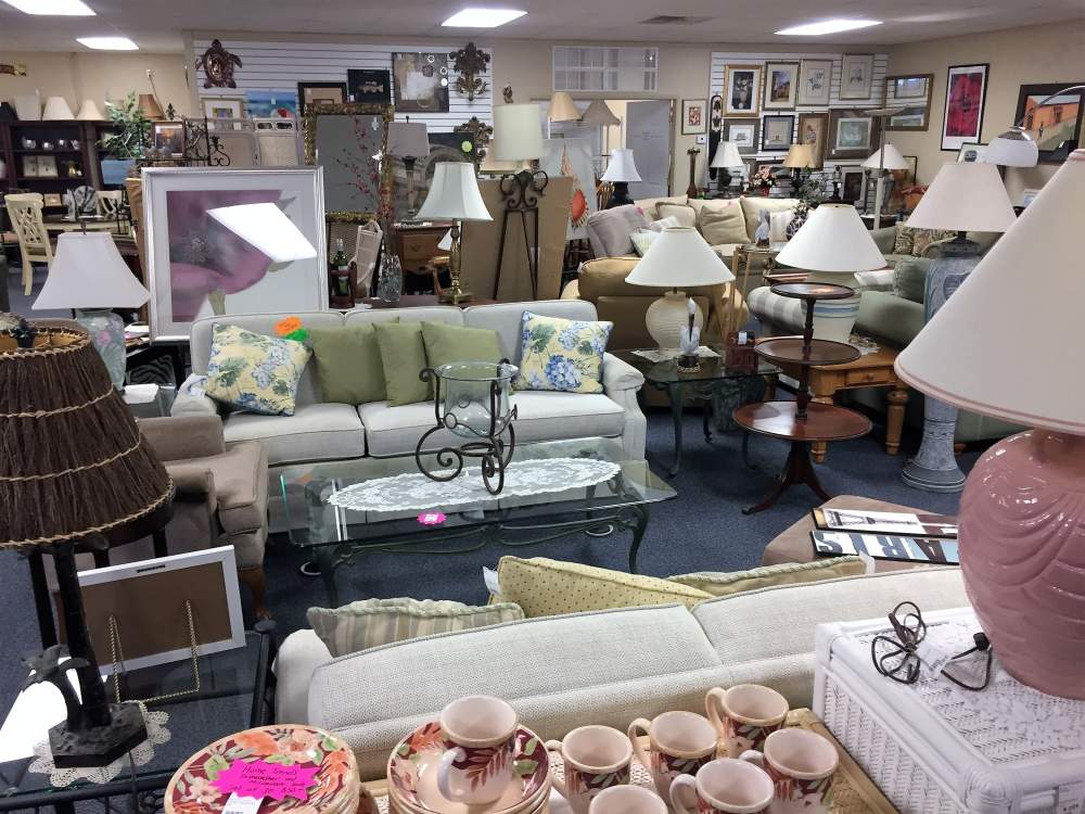 What is the difference between a thrift store and a consignment shop?